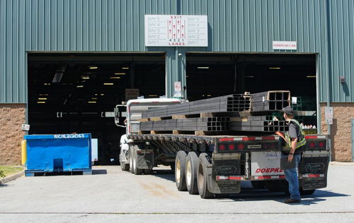 特朗普會(huì)晤卡尼，重提加拿大水產(chǎn)冷凍加工議題