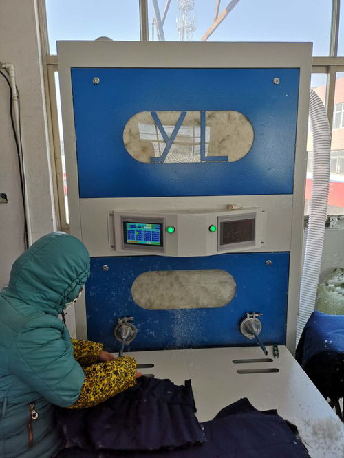 流量型稱重型充絨機(jī)充棉機(jī)如何選擇,教你輕松辨別全自動(dòng)填充機(jī)器